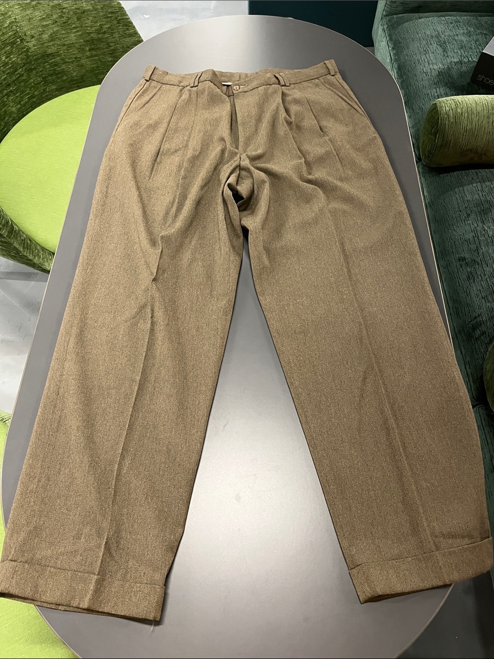 Perry Ellis Men's Khaki Pleated Chinos in Light Brown